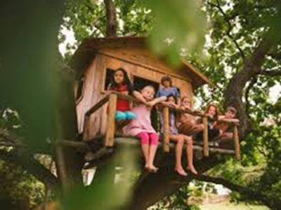 Creating the Ultimate Kids’ Tree house: Tips for a Safe and Fun Outdoor Adventure